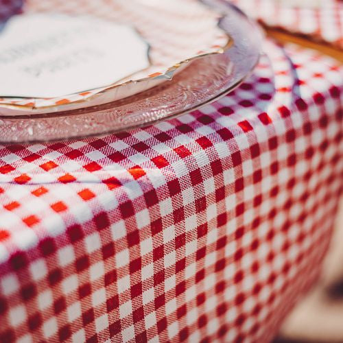 tafelloper met vichy ruitjes patroon rood en wit 